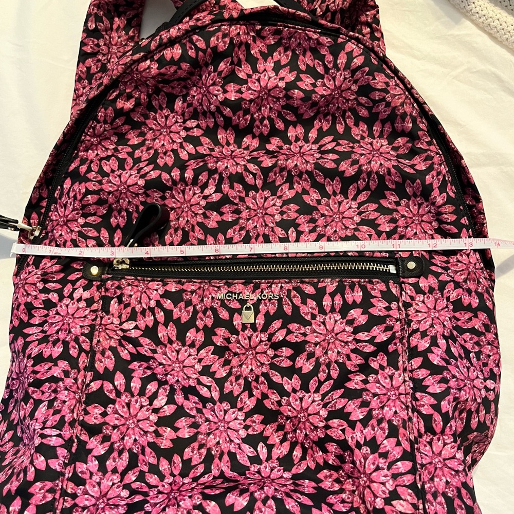 Michael Kors backpack - Picture 2 of 5